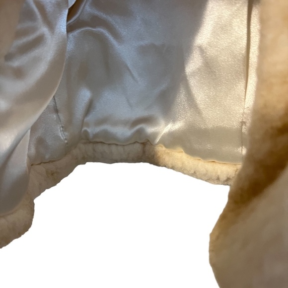 NWOT GYMBOREE Faux fur boleroToddler jacket, Size 12-24Mos - Picture 6 of 7